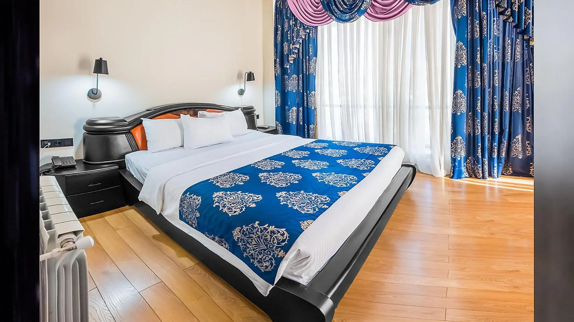 Cron Palace Tbilisi Hotel